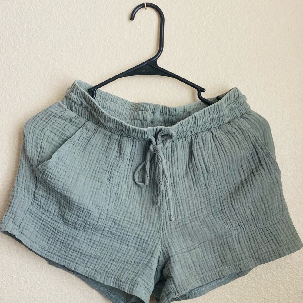 Simply Blessed Drawsting Waistline and Side Pockets!